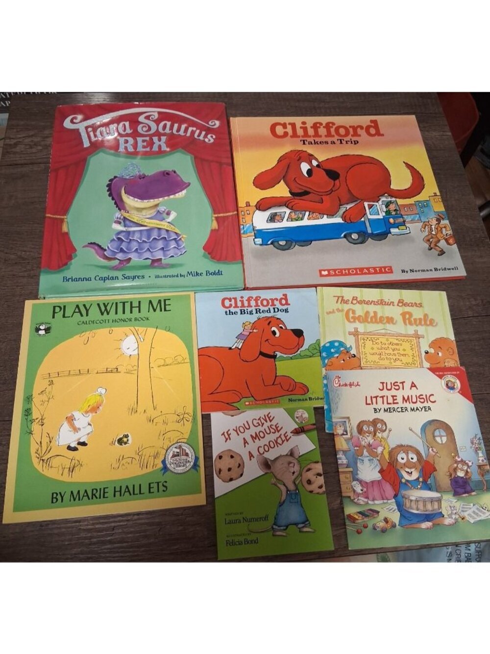 Girls Story Book Bundle Clifford Little Critters Berenstain Bears Mouse Cookie